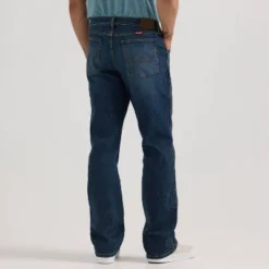 Wrangler Men's Relaxed Fit Bootcut Jeans